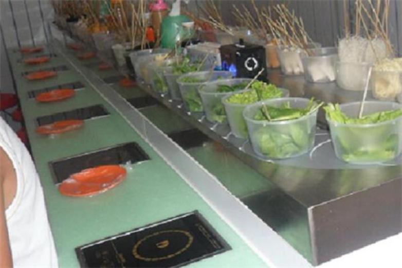 千串百味旋转小火锅